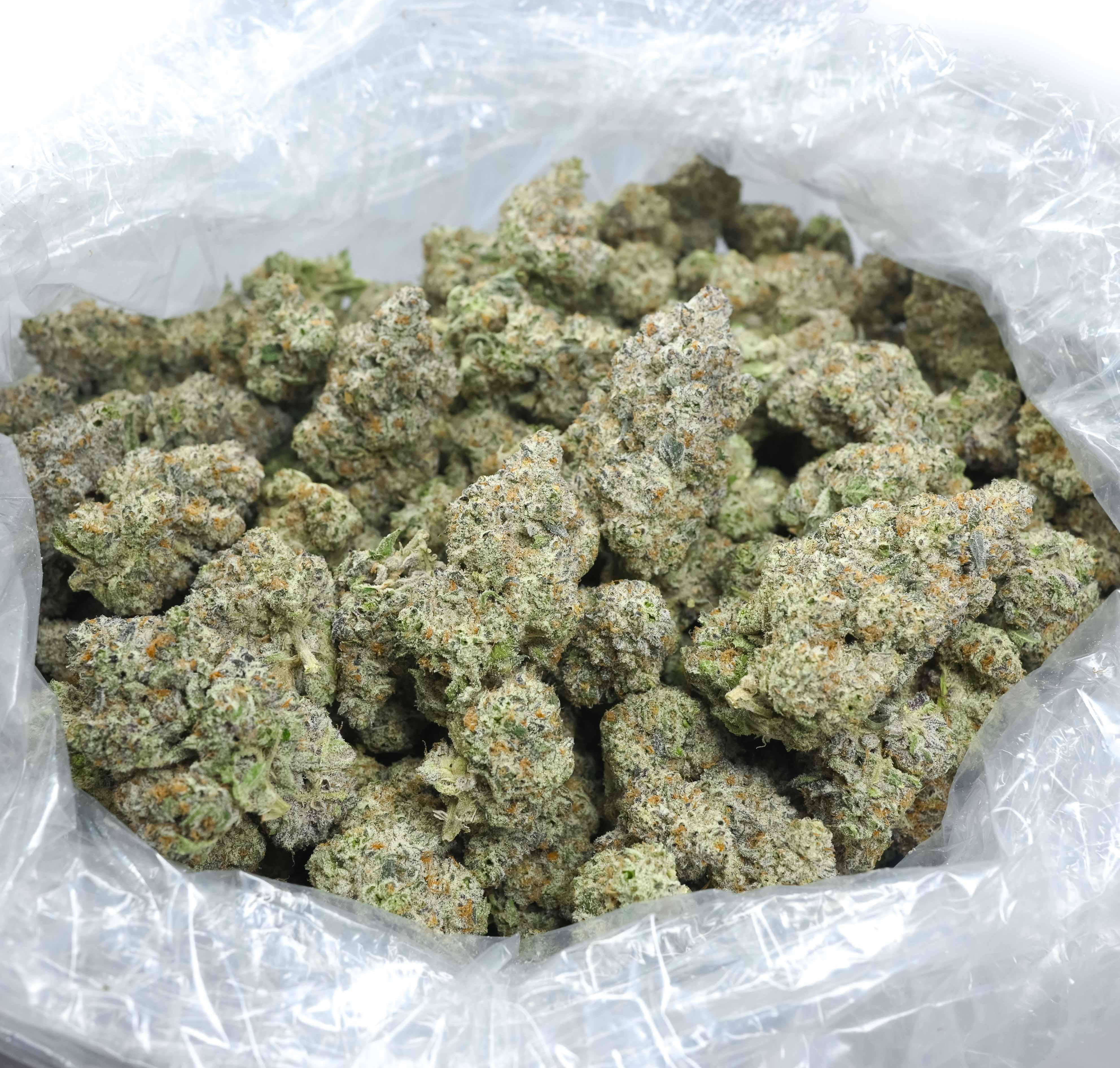 Oreoz - Indoor Top Shelf Flower - Image 3